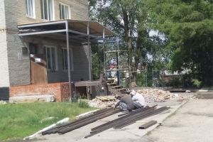 В Башмаковской больнице продолжается ремонт терапевтического корпуса