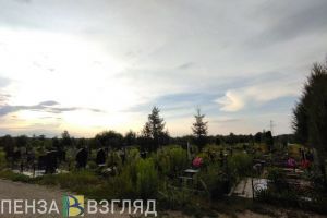 Пензячка дала взятку в 770 тысяч рублей за место на Новозападном кладбище