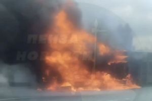 В МЧС прокомментировали опрокидывание и возгорание фуры в Пензенской области