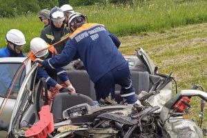 Опубликованы новые фото смертельной аварии на трассе М-5 в Пензенской области