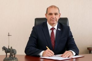 Владимир Мутовкин поздравил пензенских выпускников с окончанием школы