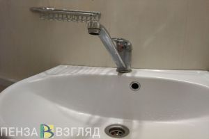 «То в нитку, то не течет»: жители Земетчино страдают от нехватки воды