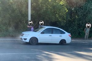 Опубликовано видео с отваливающимся на ходу колесом автомобиля в Пензе