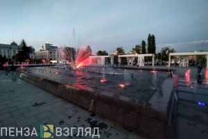 Травмы и инфекции: названы опасности для купающихся в фонтане пензенцев