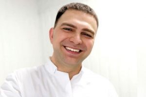 В Сосновоборской участковой больнице к работе приступил стоматолог-хирург