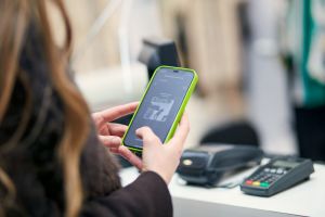 Траты россиян на восстановленные смартфоны выросли