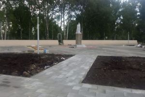 В Каменке продолжается благоустройство парка более чем за 92 миллиона рублей