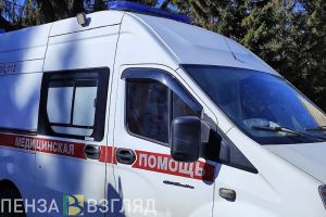 Двое госпитализированы после опрокидывания автомобиля в Земетчинском районе