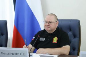 Губернатор потребовал качественно восстанавливать покрытие дорог