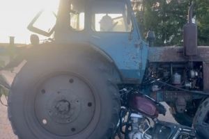 В Пачелмском районе в результате ДТП с трактором скончался подросток