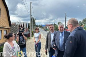Олег Мельниченко проинспектировал ход строительства дороги в Нижнем Ломове