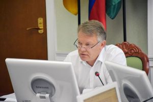 Власти Пензы потребовали убрать со зданий на «красных линиях» «кричащие» баннеры