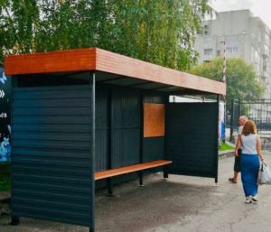 Возле Центрального рынка в Пензе появился новый остановочный павильон