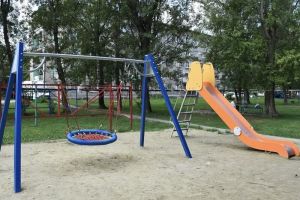 За лето в Пензе обновили 42 детские площадки