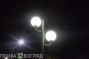 Пензенцам рассказали, когда настроят освещение стелы «Город трудовой доблести»