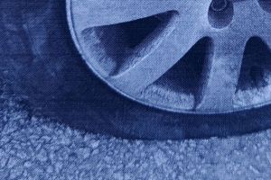 Управление ЖКХ выплатит пензенцу 110 тысяч рублей за попадание в яму