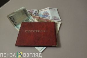 Путин поручил рассмотреть вопрос о новой ежегодной выплате многодетным