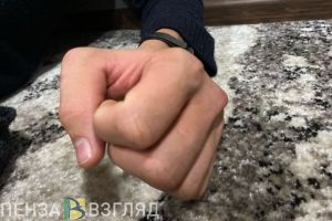 В Мокшане мужчина душил экс-сожительницу и требовал вернуть ему деньги