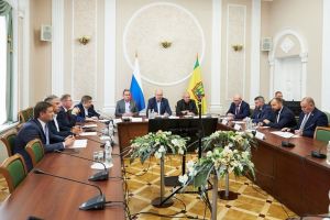 Под председательством Вадима Супикова депутаты обсудили формирование повестки сессии