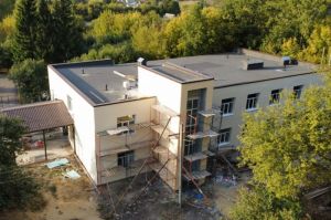 Бычков проверил капремонт двух ДК в Башмаковском районе