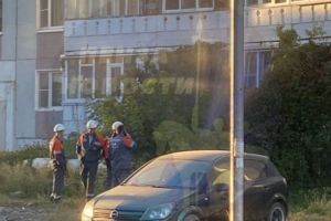 В Пензе на улице Лядова образовался «фонтан» из-за порыва трубы