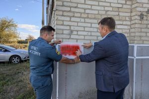 В Бековском районе ведутся работы по обозначению мест укрытий
