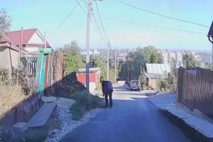 Жители пензенской улицы страдают от нашествия искателей «закладок»