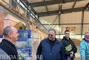 Мельниченко проверил, как продвигается ремонт ФОК «Юность» в Сердобске