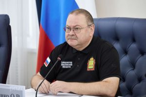 Мельниченко пригрозил лишать поддержки аграриев, замеченных в пале травы