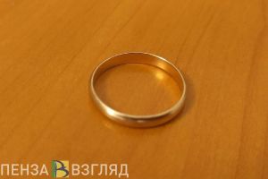 В Сердобском районе внук украл у бабушки золото