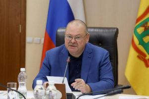Мельниченко поздравил пензенцев с Днем учителя