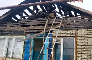 В Пензенской области за сутки горели дома, дача и надворные постройки