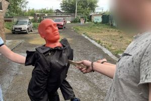 Рядом с одним из пензенских баров молодой человек зарезал мужчину