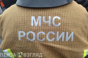 Ночной пожар в Пензе тушили 27 спасателей