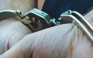 Пензенец жестоко избил сожительницу и пытался убежать от росгвардейцев