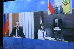 Сельчанка обратилась к Комарову с жалобой на амбулаторию в Кузнецком районе