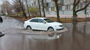 Пензенцам  приходится «плыть» по улице 8 Марта до школ и детсадов
