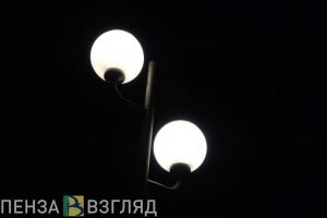 Пачелмские власти освещают микрорайон фонарями на подъездах домов