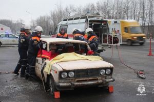 На трассе в Пензенской области сотрудники МЧС провели учения