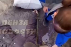 В Пензе пожилой мужчина поскользнулся на льду и умер