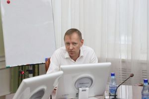 Денис Соболев пригрозил кадровыми перестановками в органах власти Пензы