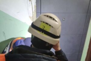 Спасатели вскрыли квартиру в Пензе, где заперся 4-летний ребенок