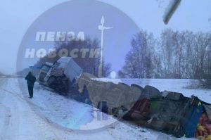 В Пензенской области случилось массовое ДТП с фурами