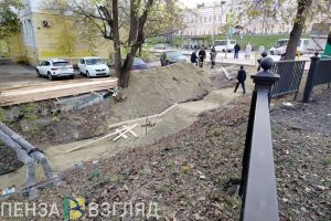 В Пензе раскритиковали качество ремонта лестницы около памятника Первопоселенцу