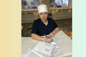 К работе в Камешкирской районной больнице приступила новая медсестра