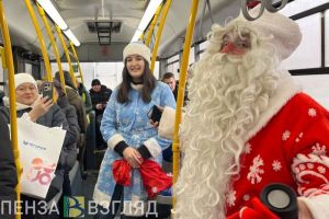 Дед Мороз в троллейбусе, сокращение дефицита медиков и спорные участки в Ахунах: новости Пензы и области за 26 декабря