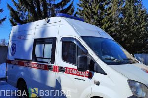 После аварии в Пензе в больницу доставлен пассажир иномарки