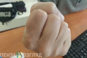 Пензенец разозлился на пьяную жену и избил ее
