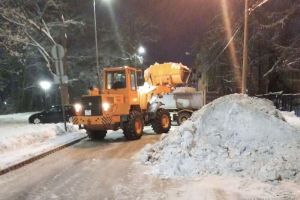 В Пензе устраняют последствия непогоды