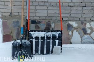 В Кузнецке бросят все силы на очистку пешеходных зон от наледи